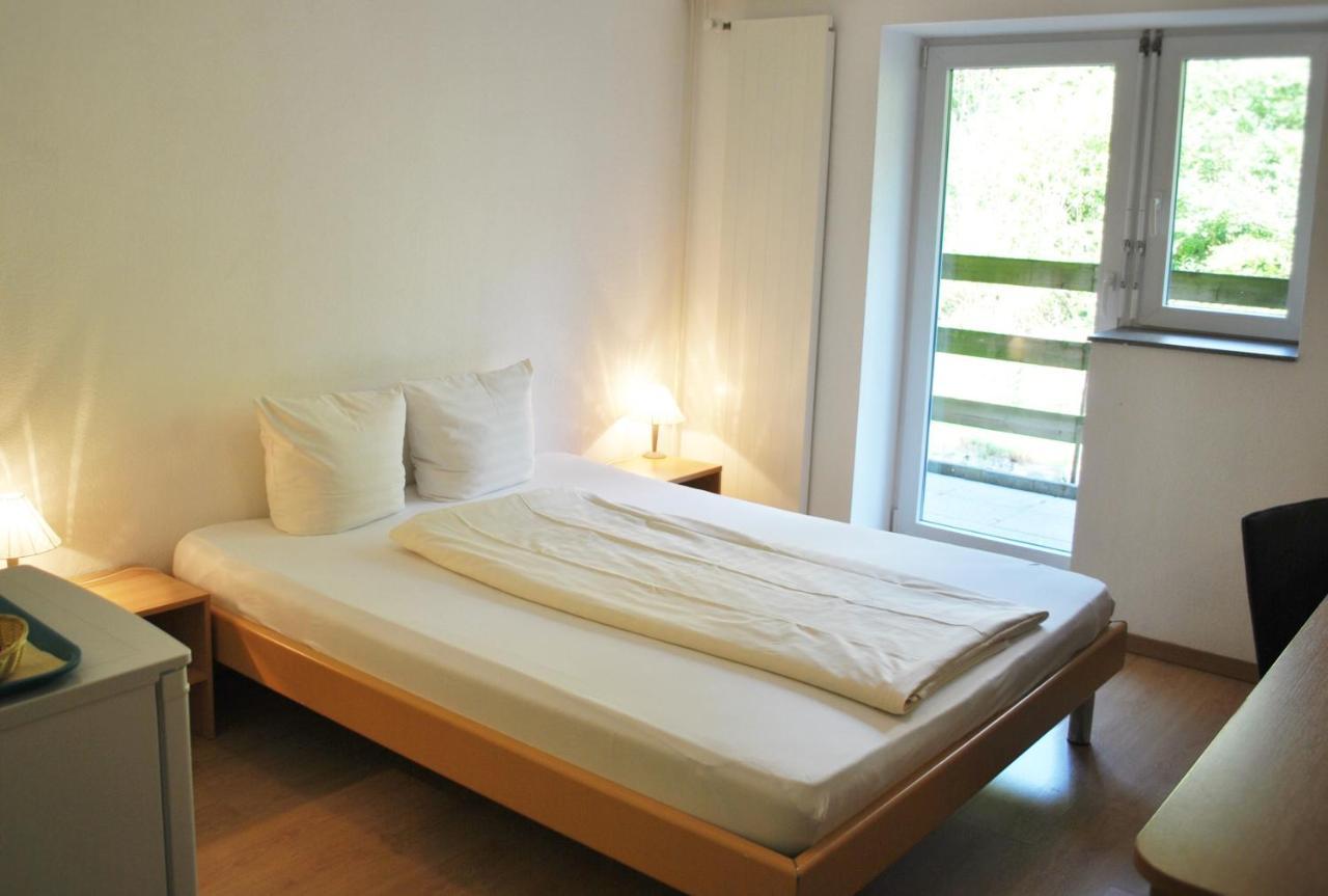 Business Hotel Riverside Duggingen Buitenkant foto